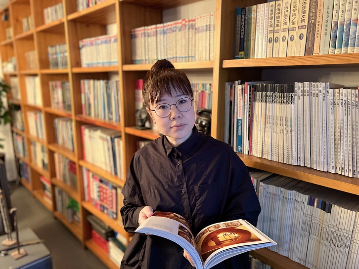 李坪霏照片