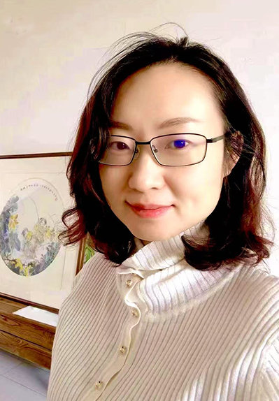 董健照片